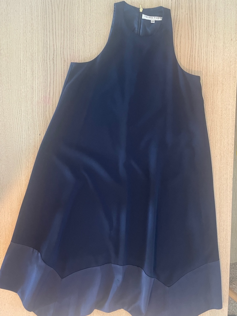 Trina Turk Deep Navy Satin Scalloped-Hem Formal Dress